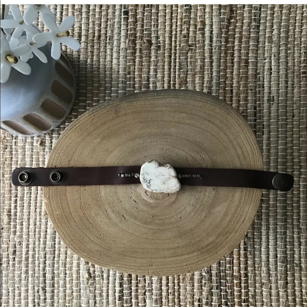 NEW 100% Leather Strap Bracelet Snap Mexico Boho Brown Ivory Festival Howlite - Picture 11 of 13